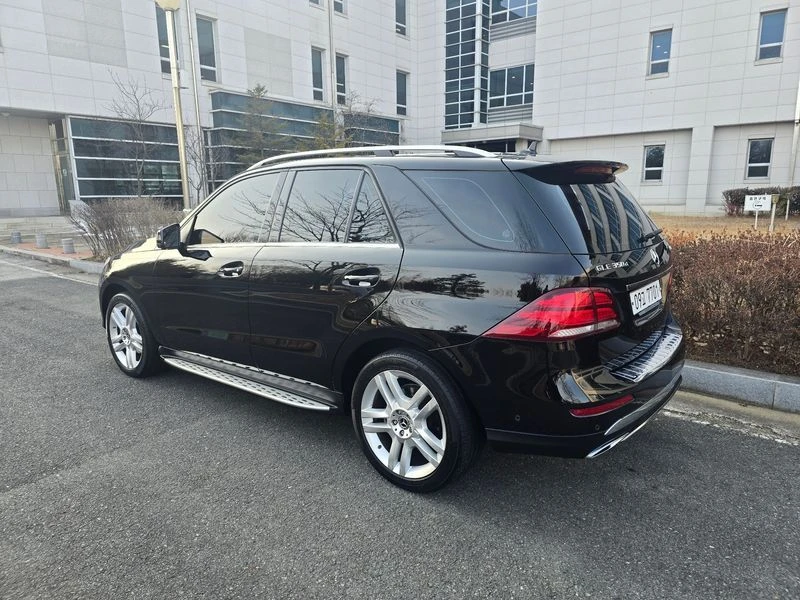 Mercedes-Benz GLE GLE350 d 4MATIC| 258к.с.| ВКЛ.ТЕХНОТЕСТ, снимка 5 - Автомобили и джипове - 55217849