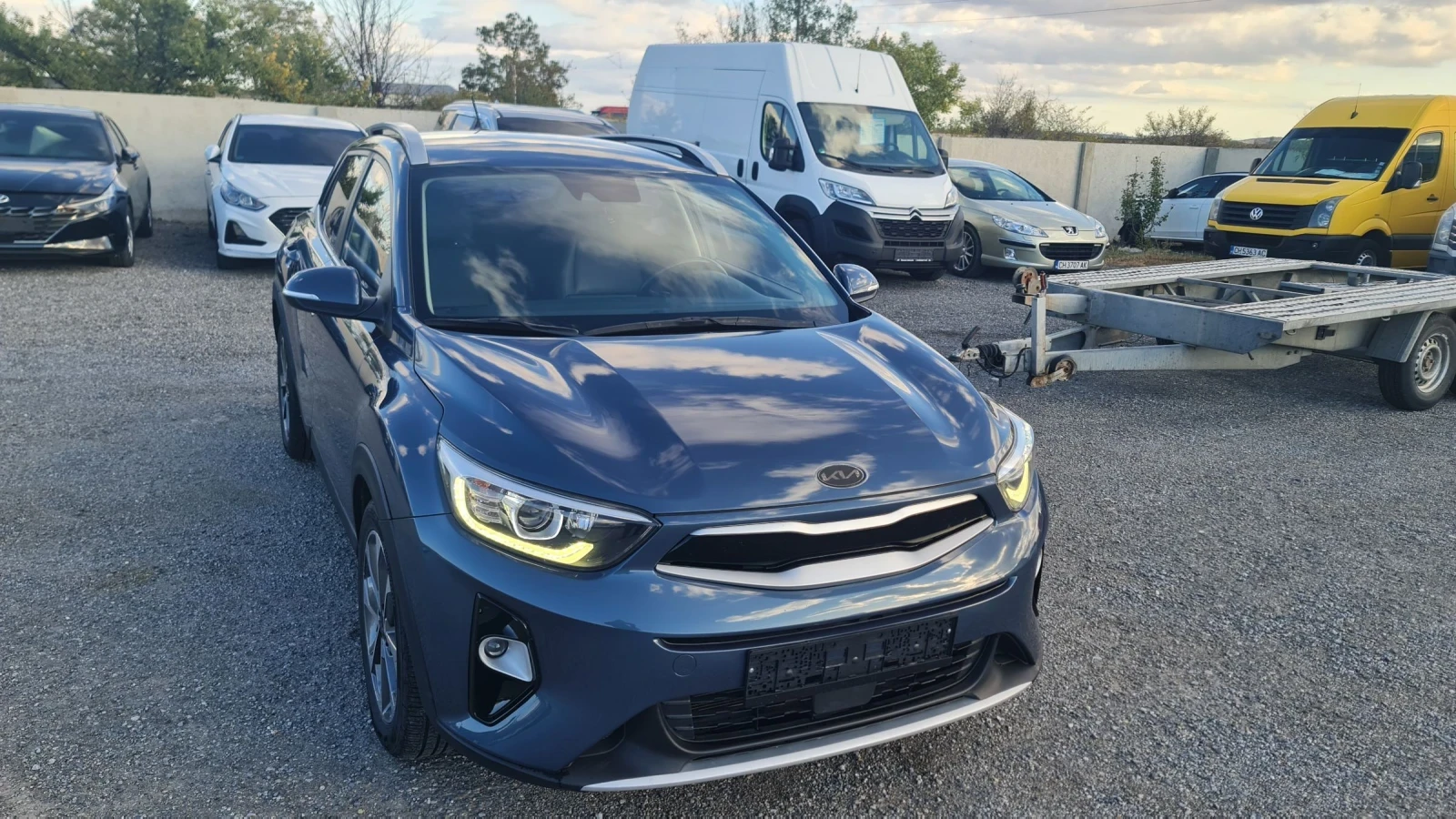 Kia Stonic 1.6crdi FULL , снимка 1
