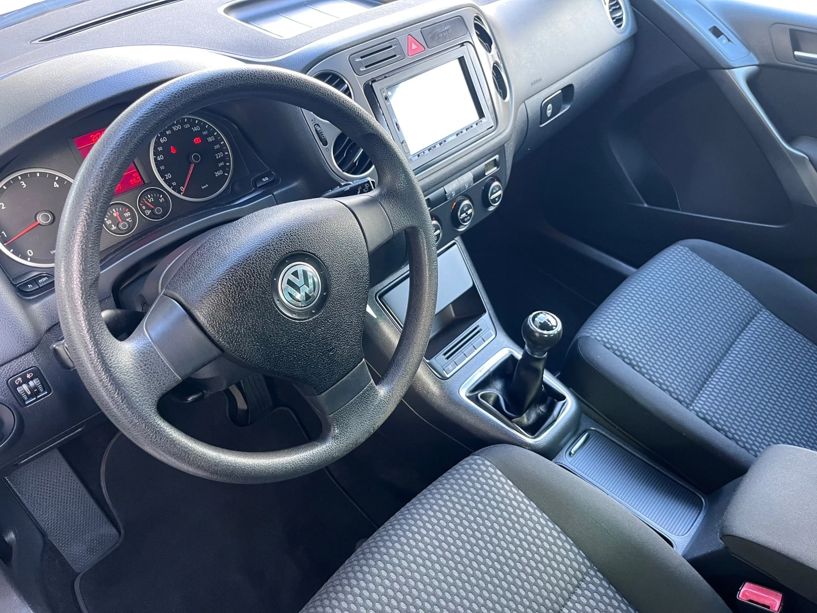 VW Tiguan 2.0TDI / 4Motion  - изображение 9