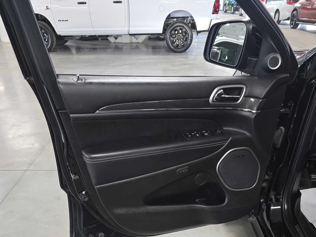 Jeep Grand cherokee * SRT * CARFAX * * ��������� * �������� * �������� | Mobile.bg � ����������� 12