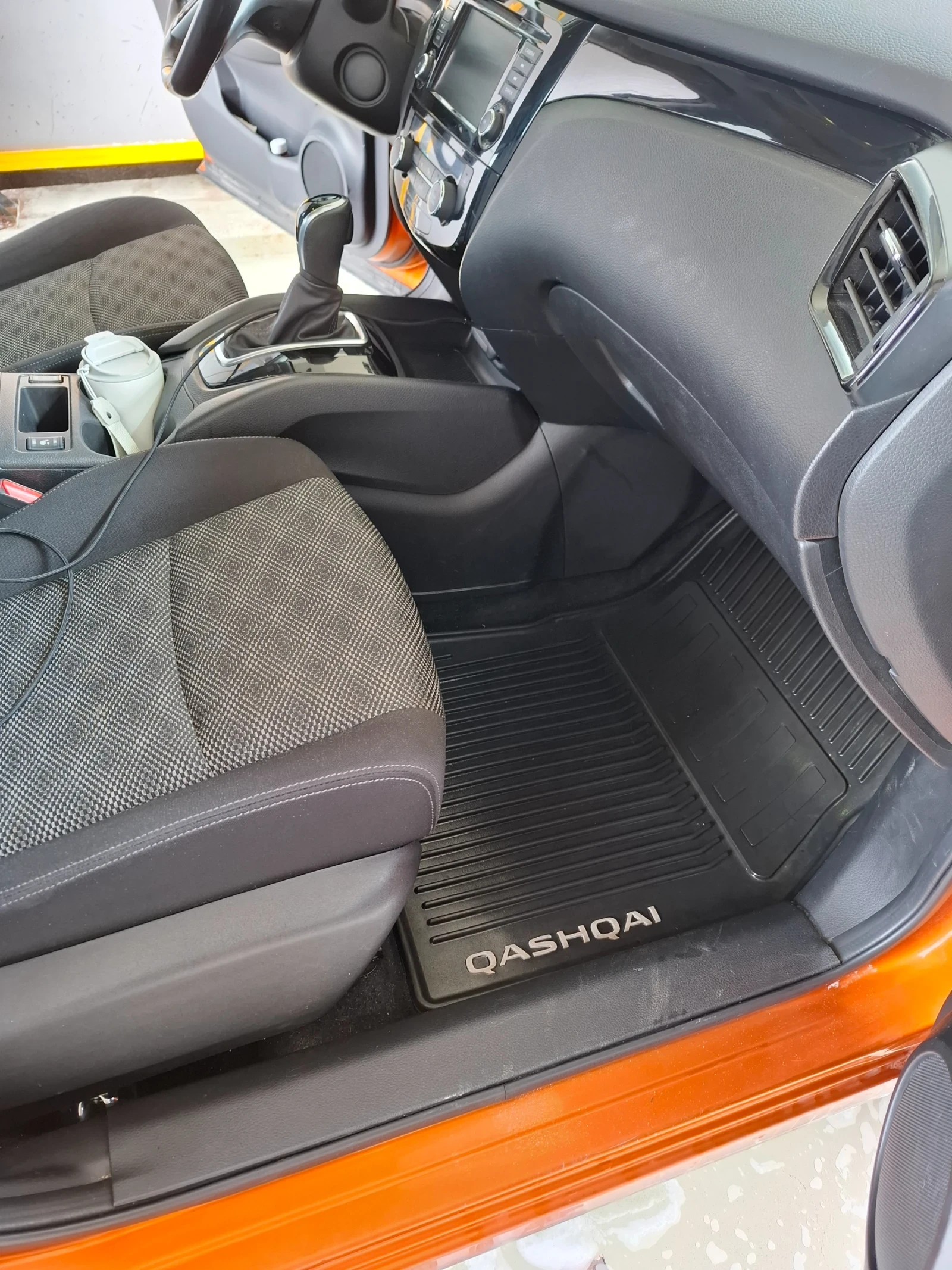 Nissan Qashqai, снимка 7 - Автомобили и джипове - 54008901