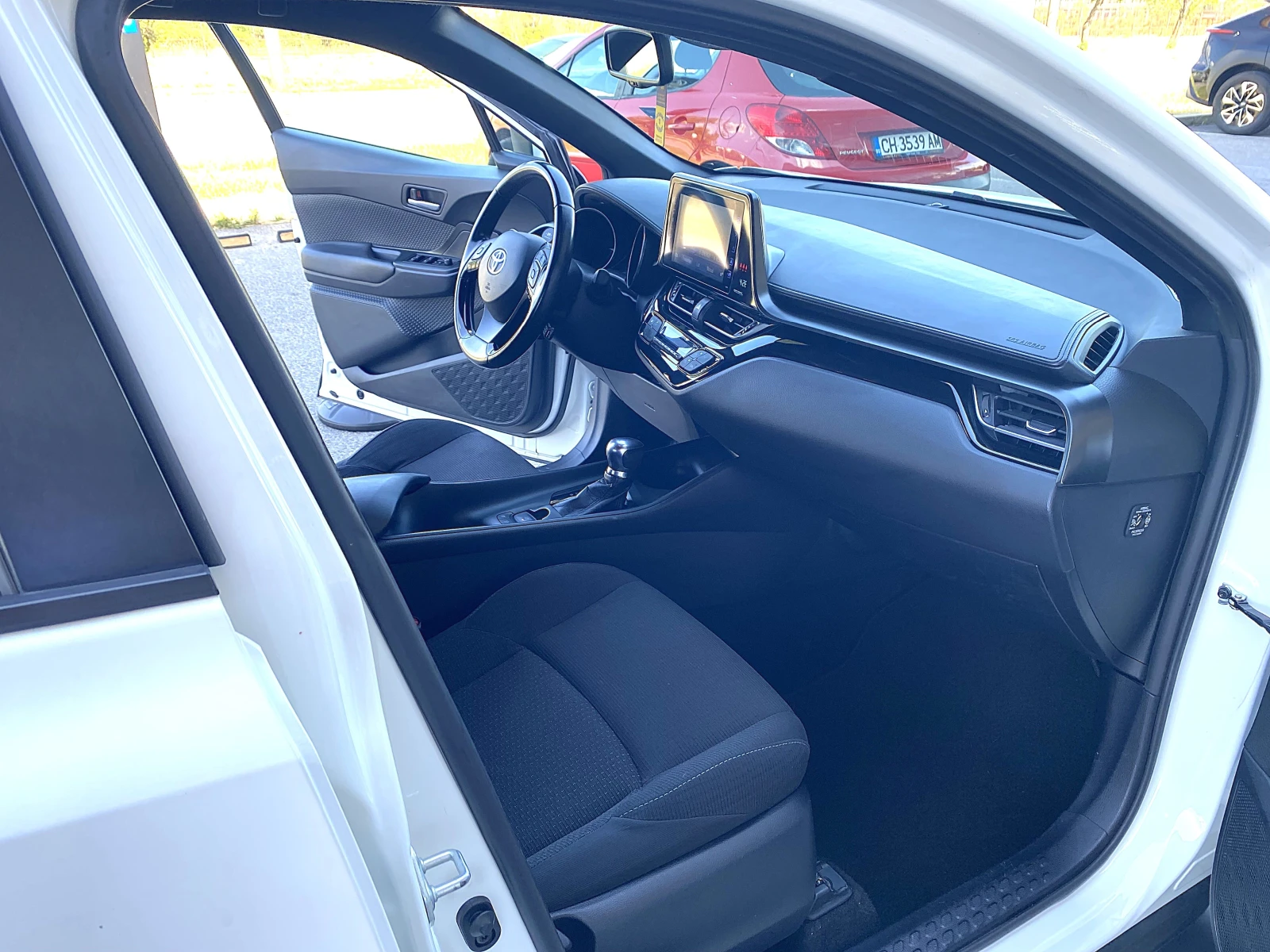 Toyota C-HR 1.8H, снимка 14 - Автомобили и джипове - 54686262
