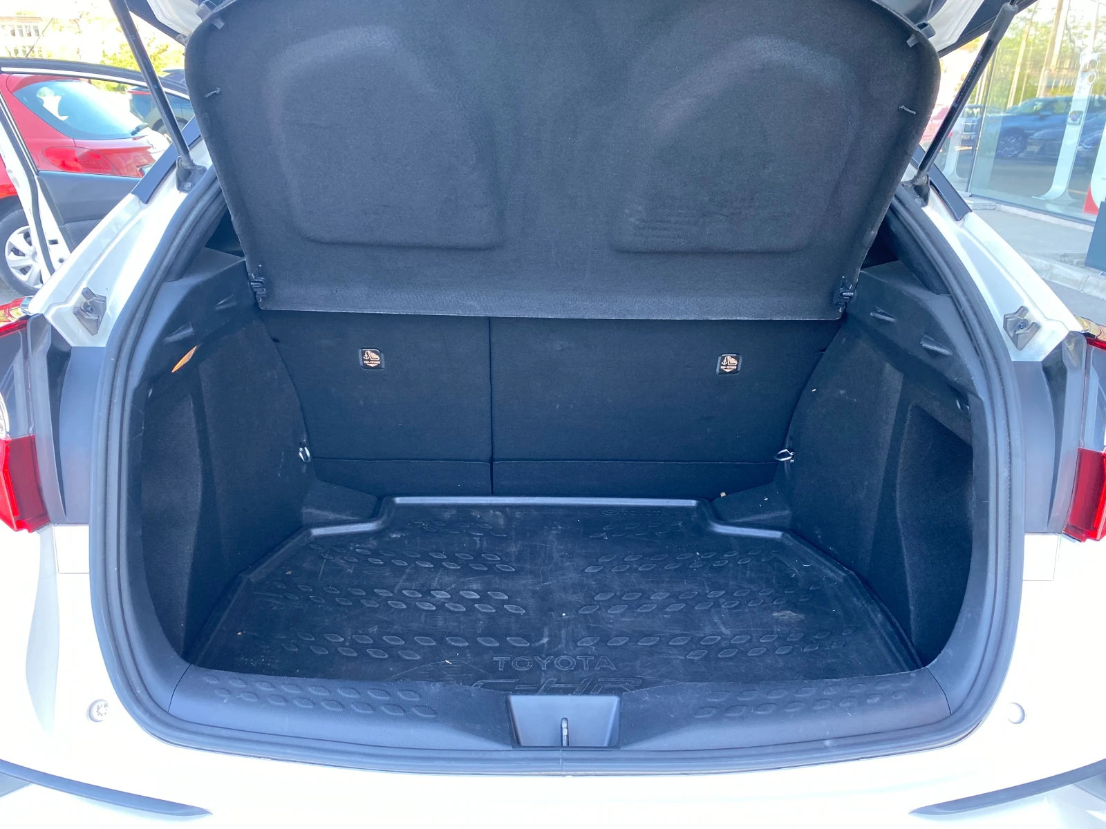 Toyota C-HR 1.8H, снимка 12 - Автомобили и джипове - 54686262