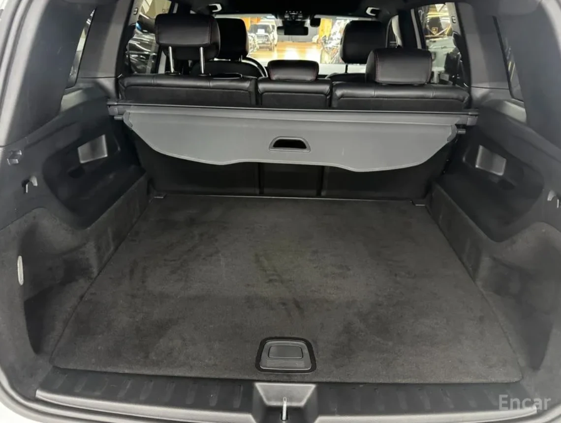 Mercedes-Benz GLB 250 AMG PKG | 4MATIC | BURMESTER | PANO, снимка 13 - Автомобили и джипове - 54742120