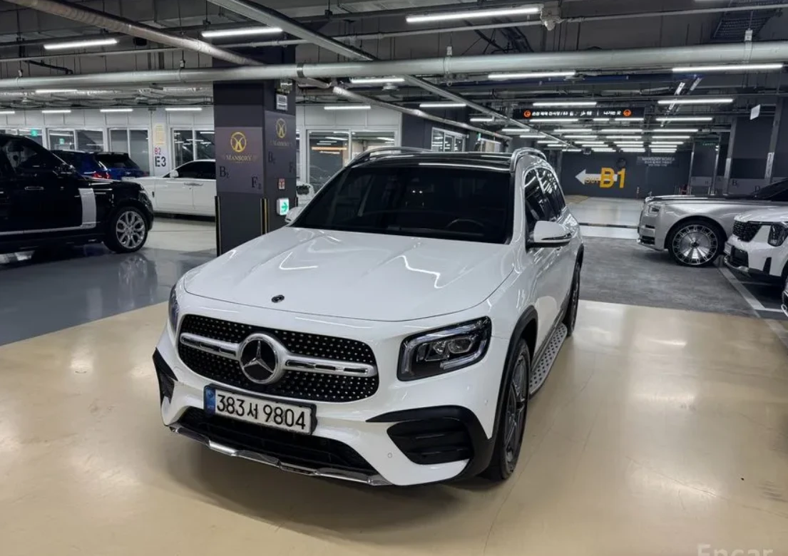 Mercedes-Benz GLB 250 AMG PKG | 4MATIC | BURMESTER | PANO