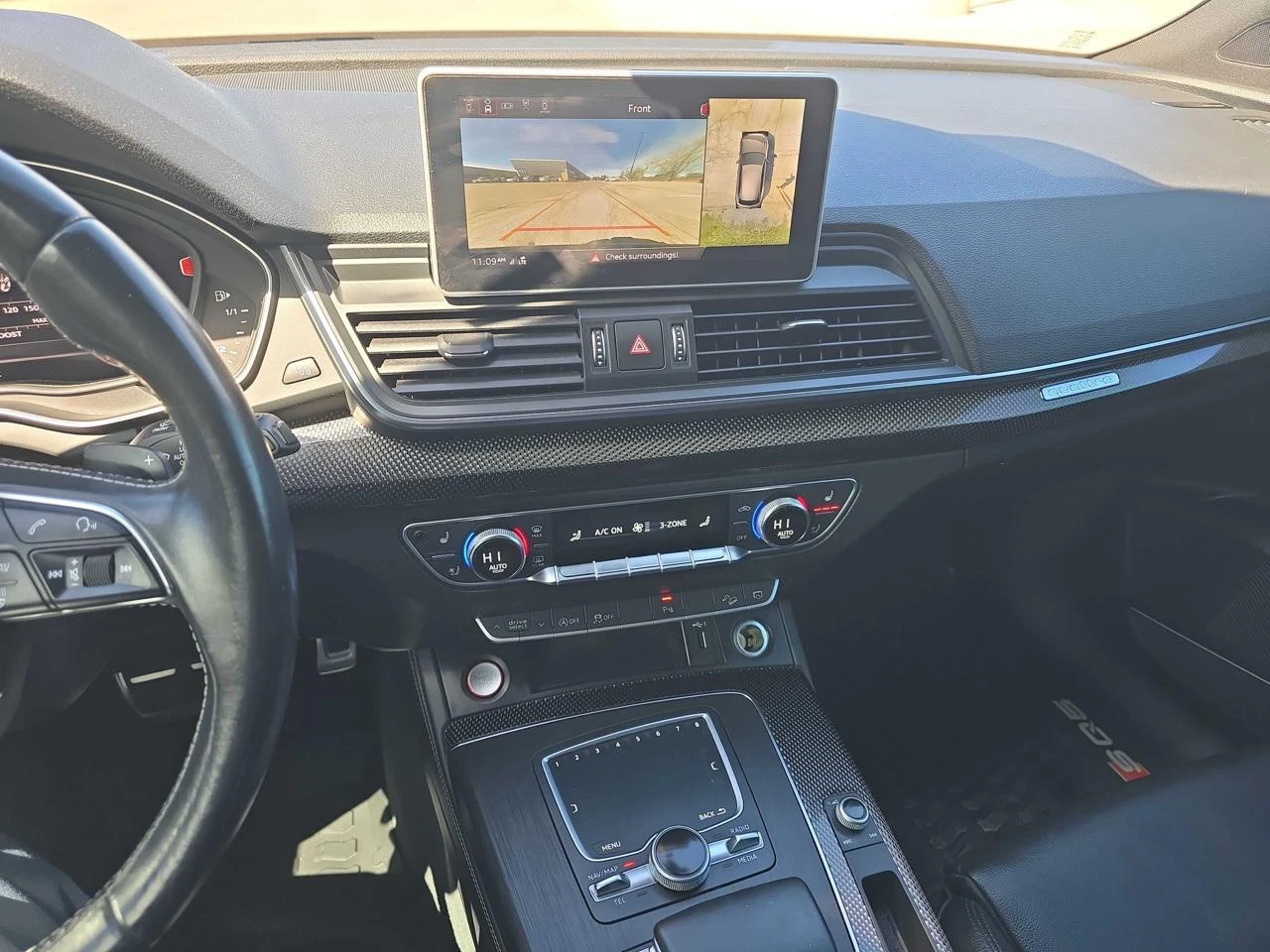 Audi SQ5 Tehnik* 360* Distronic* Обдух* B&O* Black Optic, снимка 9 - Автомобили и джипове - 54819681