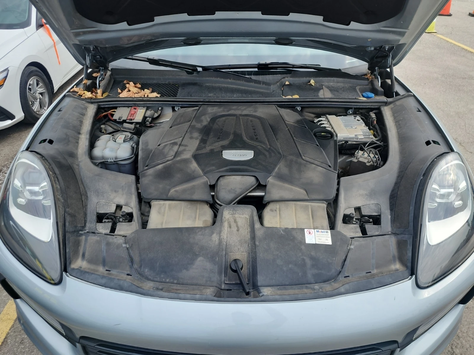 Porsche Cayenne, снимка 16 - Автомобили и джипове - 55291801