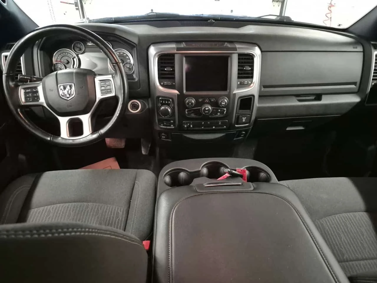 Dodge RAM 1500  WARLOCK| ПОДГРЕВИ| ЗАДНА КАМЕРА| CARFAX| 2 КЛЮЧА|, снимка 8 - Автомобили и джипове - 55310201