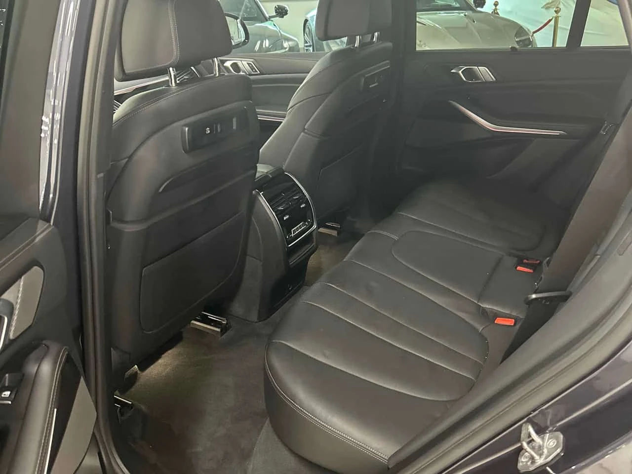 BMW X5 * M50i * АВТОКРЕДИТ БЕЗ ПЪРВОНАЧАЛНА ВНОСКА* , снимка 16 - Автомобили и джипове - 55621585