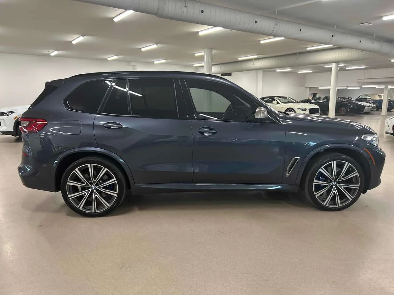 BMW X5 * M50i * АВТОКРЕДИТ БЕЗ ПЪРВОНАЧАЛНА ВНОСКА* , снимка 3 - Автомобили и джипове - 55621585