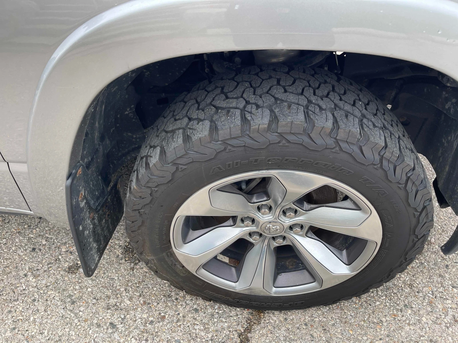 Dodge RAM 1500  Limited / 360 / Disel / Carfax / Автокредит, снимка 13 - Автомобили и джипове - 55980575
