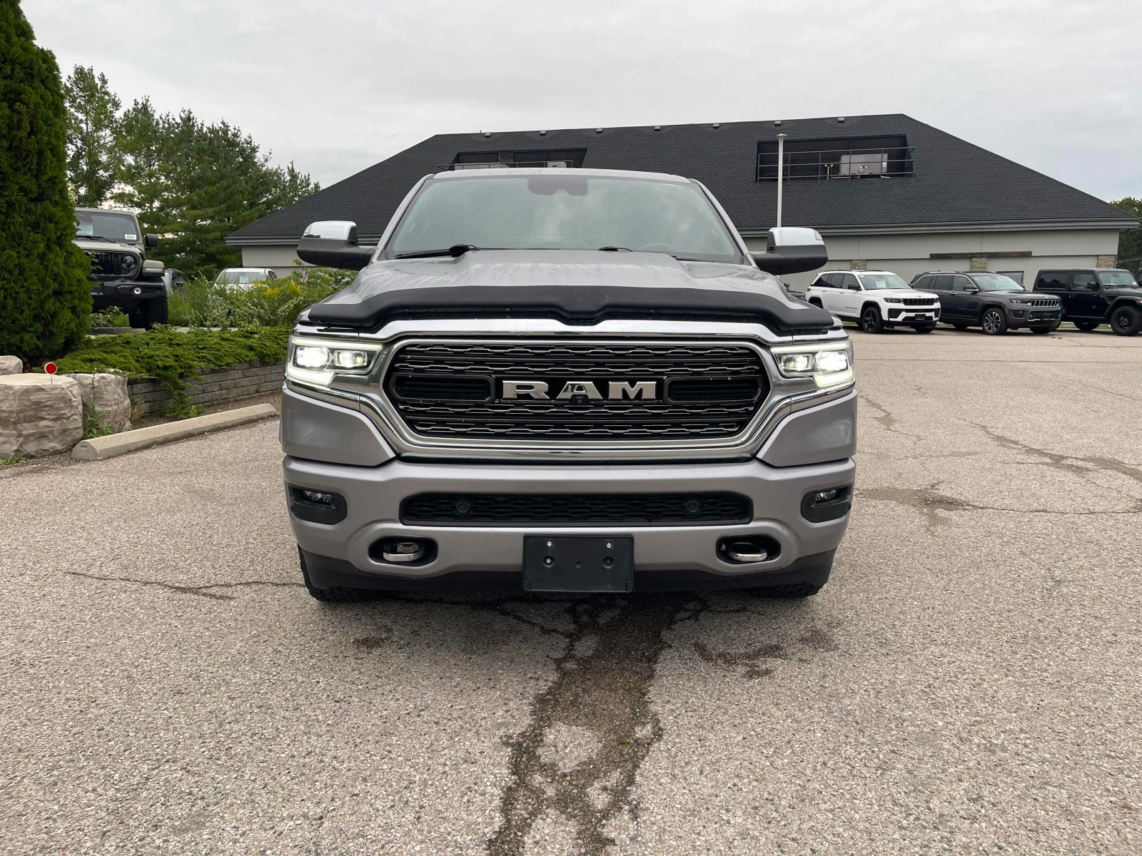 Dodge RAM 1500  Limited / 360 / Disel / Carfax / Автокредит, снимка 6 - Автомобили и джипове - 55980575