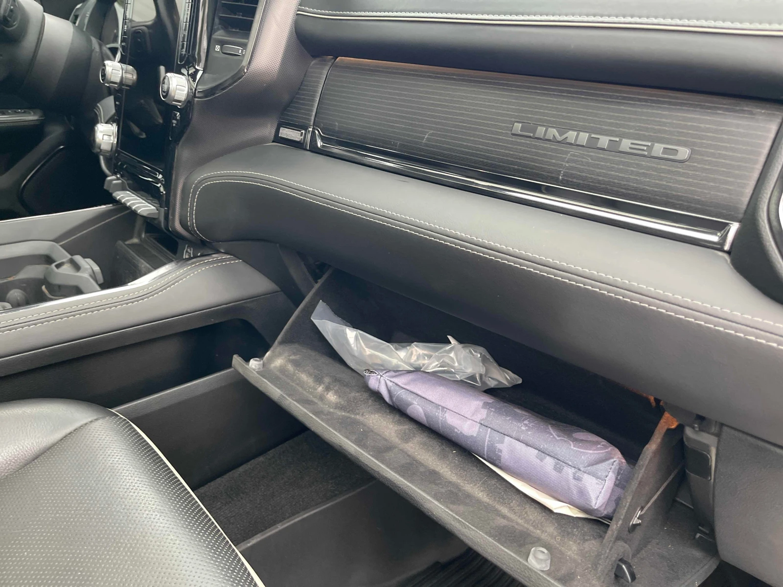 Dodge RAM 1500  Limited / 360 / Disel / Carfax / Автокредит, снимка 11 - Автомобили и джипове - 55980575