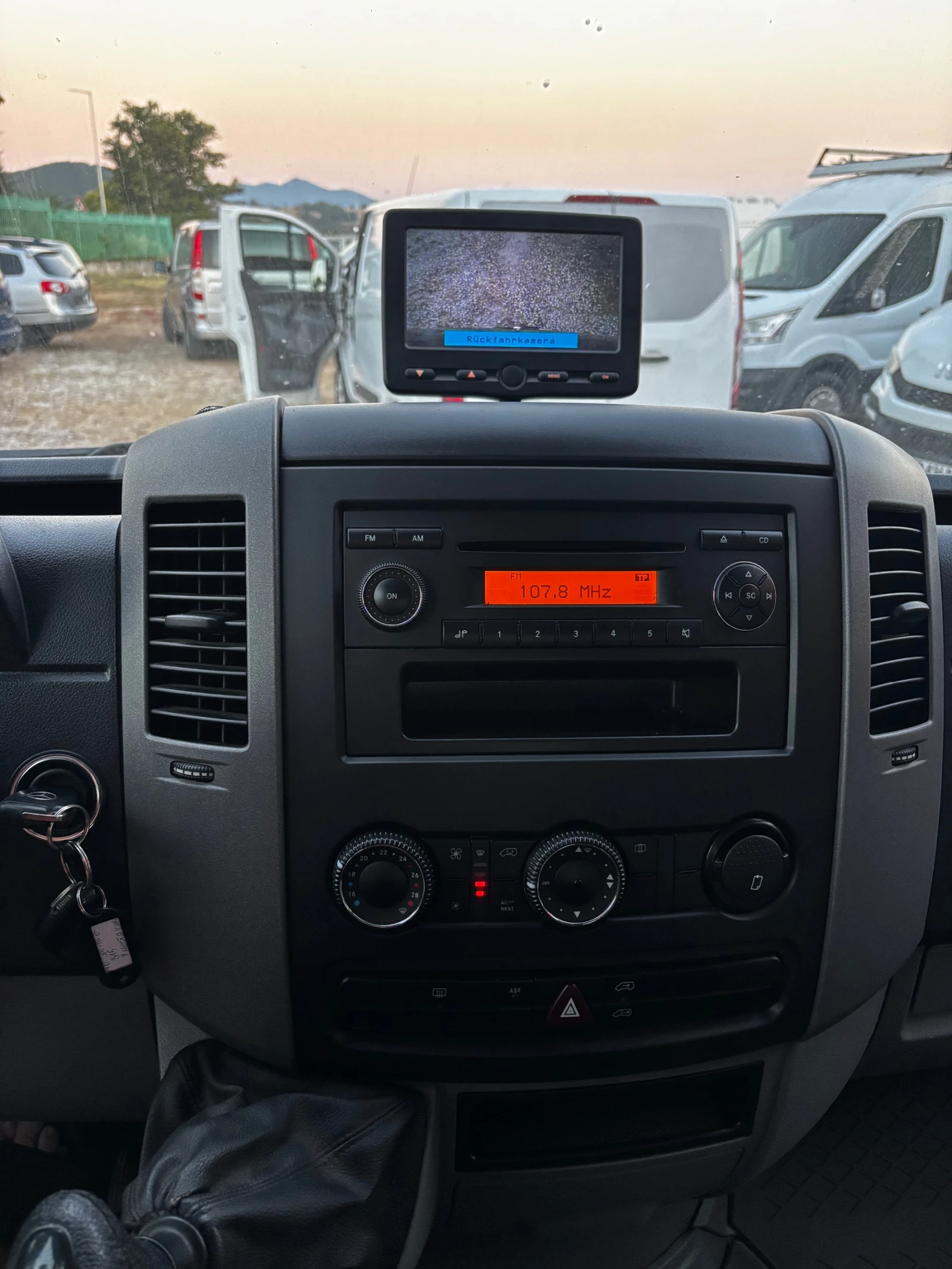 Mercedes-Benz Sprinter 315 646/ Едно турбо, снимка 9 - Бусове и автобуси - 55743605