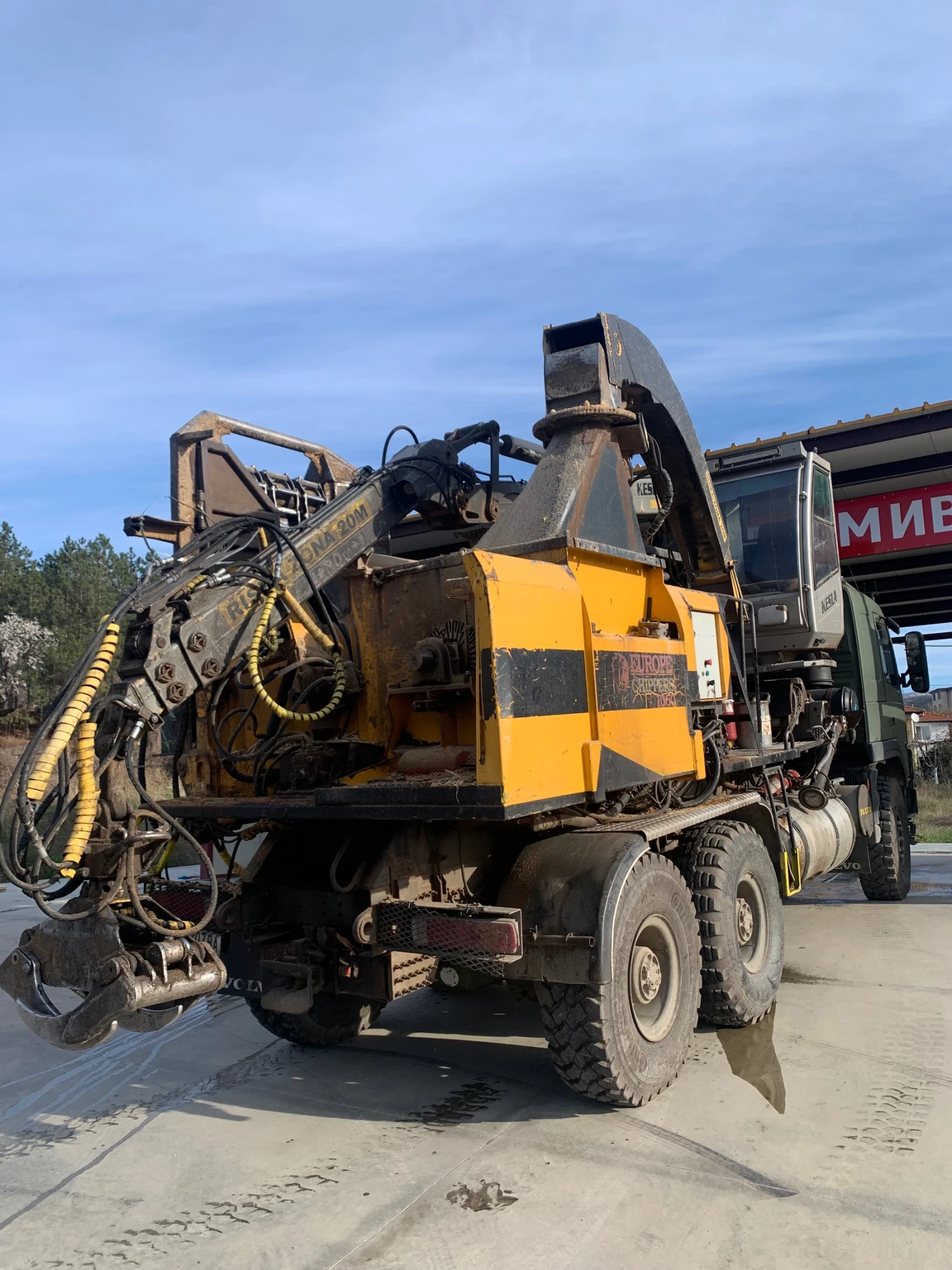 Специализирани машини Машини за дърводобив Volvo Europe Chipper John Deere - изображение 8