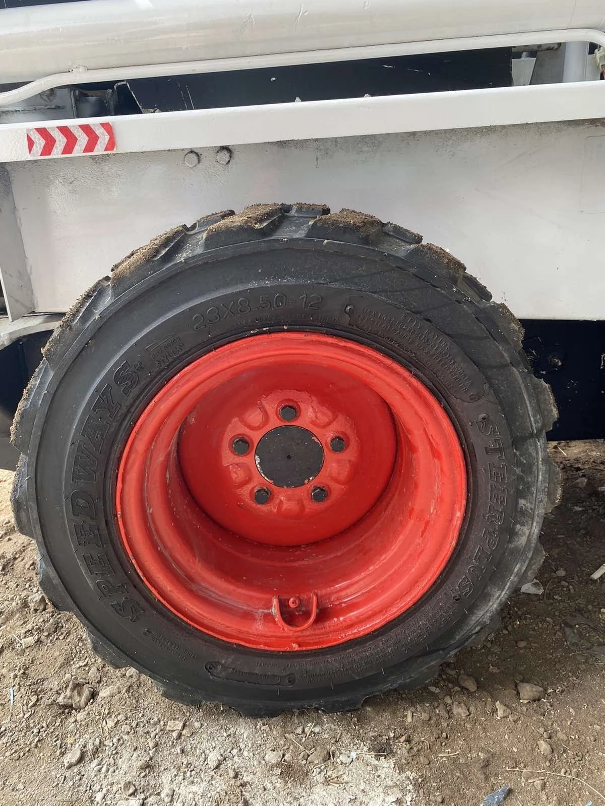 ���� ����� �������� Bobcat Clark ��������� ��������� | Mobile.bg � ����������� 16