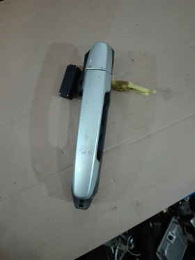 външна дръжка задна лява за Тойота Рав-4 2.2д