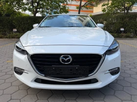 Mazda 3 2.2D* NAVI* КАМЕРА* КEYLESS* KATO НОВА* , снимка 2