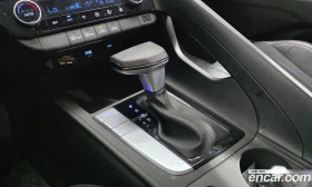 Hyundai Elantra 1.6 LPi Smart, снимка 12