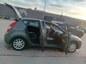 Hyundai I30 1.6i 126kc G4FC EXCLUSIVE , снимка 2