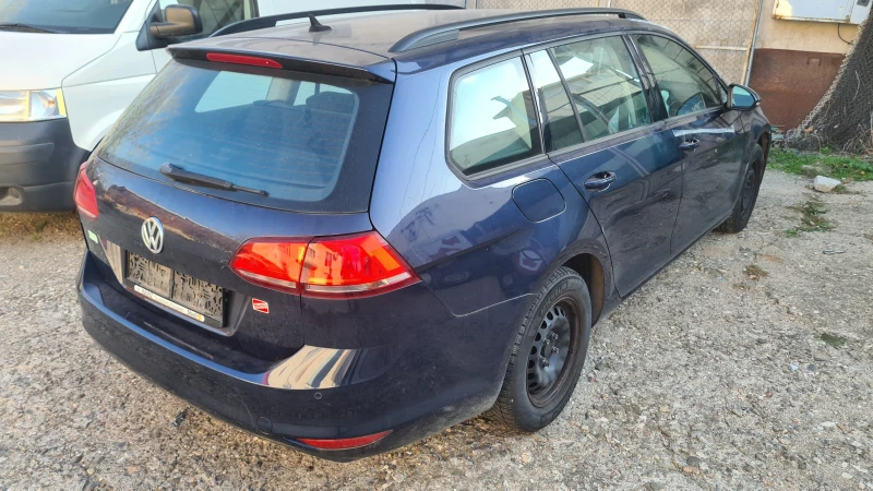 VW Golf 1.6 TDI, снимка 4 - Автомобили и джипове - 47905741