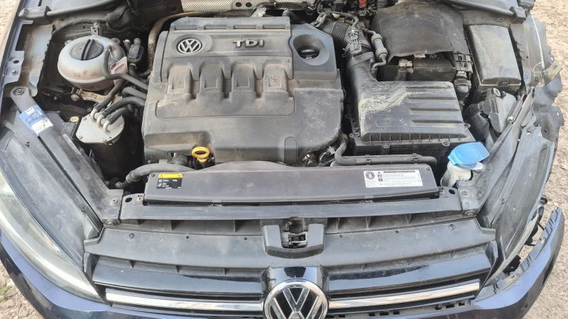 VW Golf 1.6 TDI, снимка 5 - Автомобили и джипове - 47905741