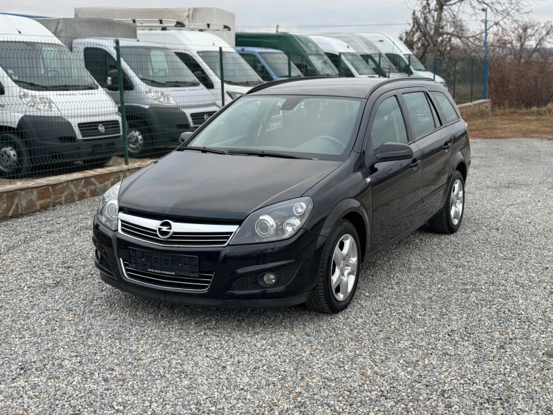 Opel Astra 1.6i* Германия* Оригинал* Клима* Топ, снимка 1 - Автомобили и джипове - 48238696