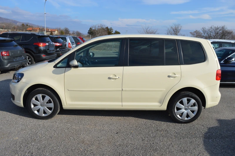 VW Touran 2.0TDI-DSG-FULL EKSTRI, снимка 8 - Автомобили и джипове - 48965060