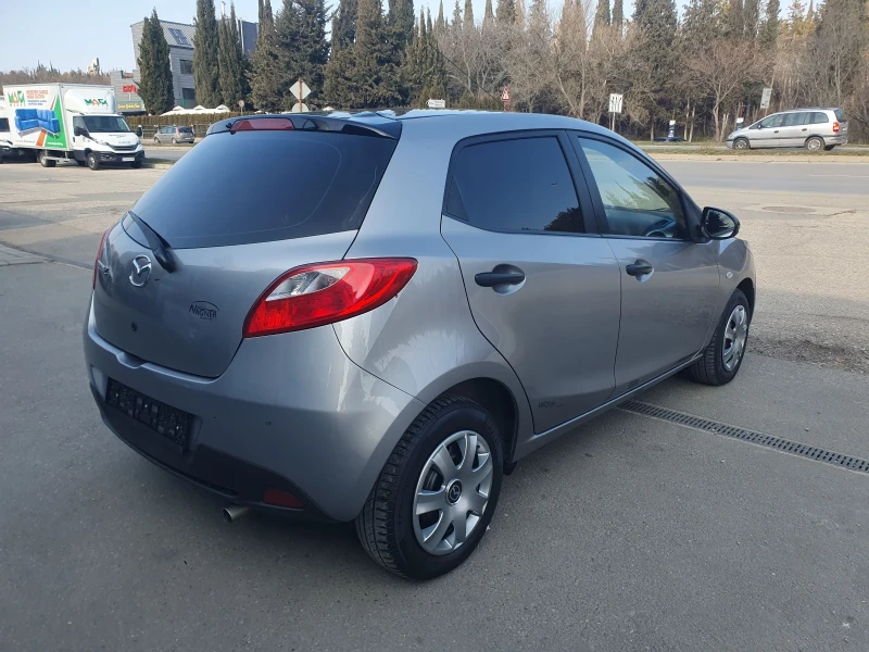 Mazda 2 1, 3 benzin 75 hp, снимка 6 - Автомобили и джипове - 49022130