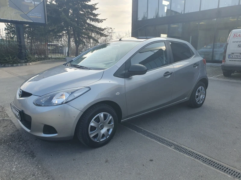 Mazda 2 1, 3 benzin 75 hp, снимка 3 - Автомобили и джипове - 49022130