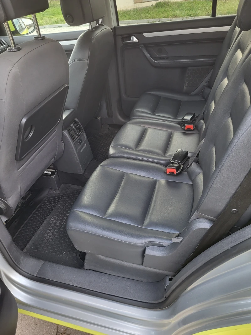 VW Touran 1.4метан, снимка 8 - Автомобили и джипове - 52007859