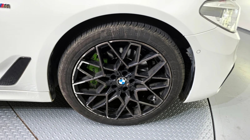 BMW 520 d M sport, снимка 5 - Автомобили и джипове - 52563149