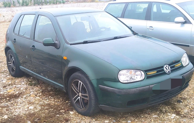 VW Golf 4, снимка 8 - Автомобили и джипове - 52653559
