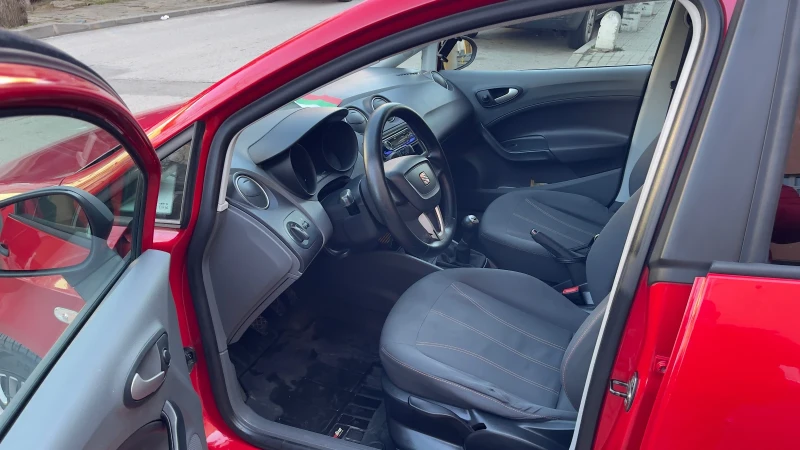 Seat Ibiza, снимка 6 - Автомобили и джипове - 53166716
