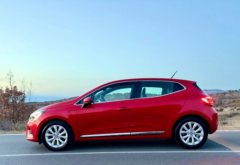 Renault Clio 1.0 TCe 90 к.с. - 2022 г., Нов внос, ТОП състояние, снимка 3 - Автомобили и джипове - 53448195