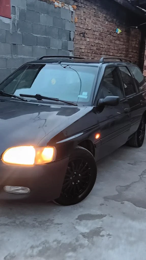 Ford Escort  - изображение 2