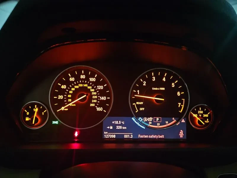 BMW 328 (F30) 328I xDrive, снимка 16 - Автомобили и джипове - 55084643
