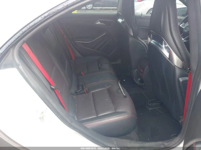Mercedes-Benz CLA 45 AMG * 4MATIC* HARMAN KARDON* КОЖА* ПОДГРЕВ* ПАНОРАМА* , снимка 7 - Автомобили и джипове - 55219393