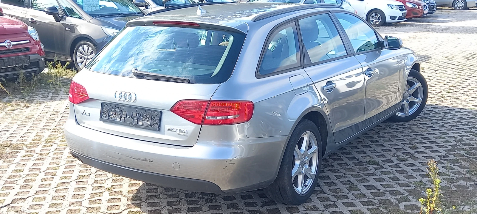 Audi A4 4Х4 FULL 2.0TDi ИЗКЛЮЧИТЕЛНО СЕРВИЗ КНИЖK ЛЕД КОЖА - изображение 4