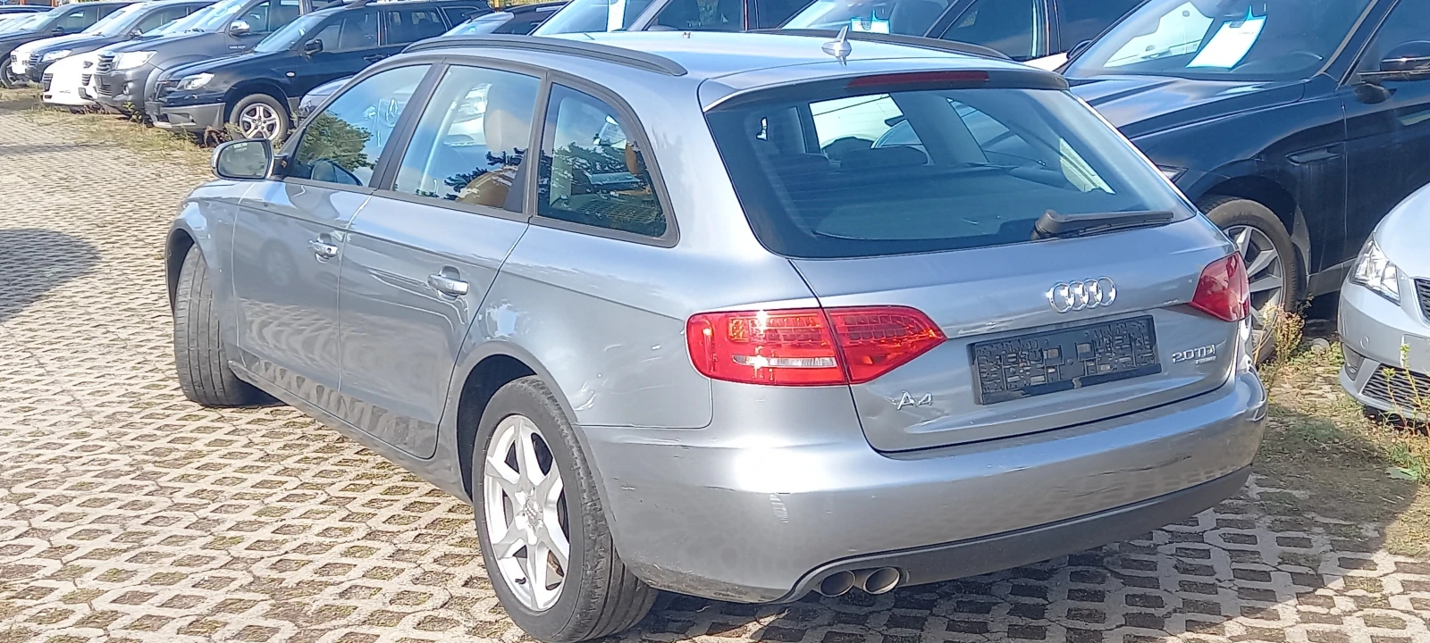Audi A4 4Х4 FULL 2.0TDi ИЗКЛЮЧИТЕЛНО СЕРВИЗ КНИЖK ЛЕД КОЖА - изображение 5