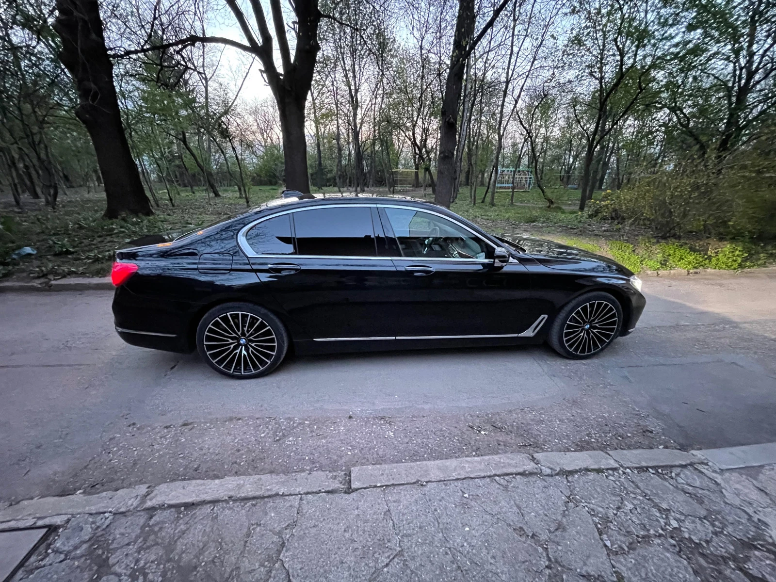 BMW 730 730 xdrive - изображение 2