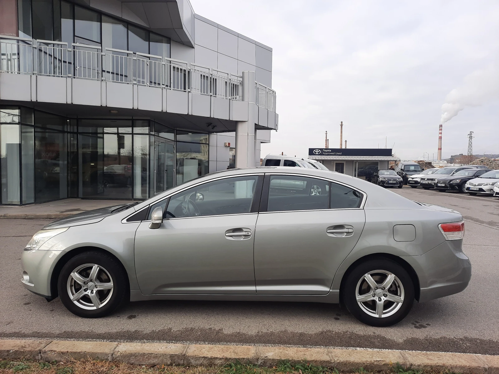 Toyota Avensis 1.6 VVT-i - изображение 7