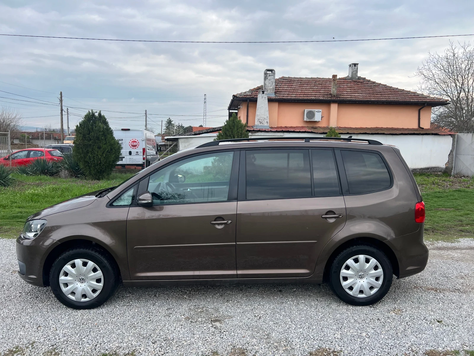VW Touran  - изображение 2