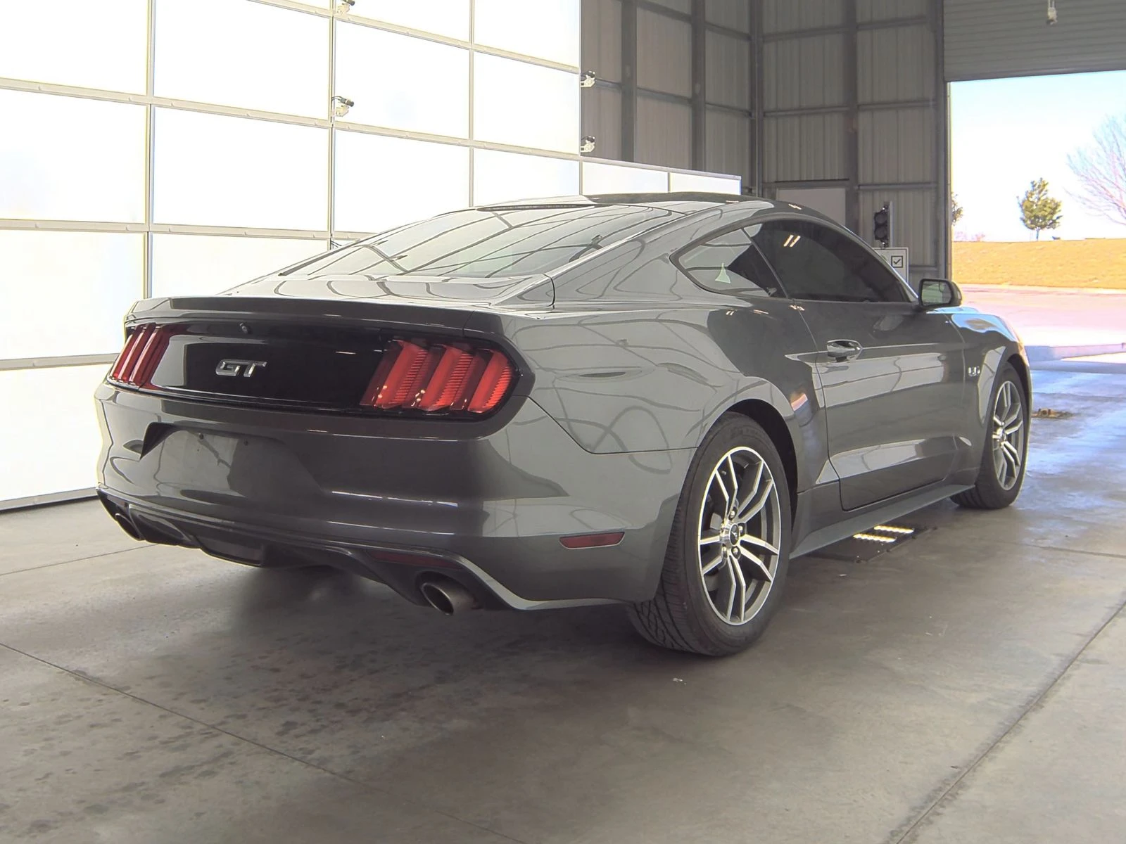 Ford Mustang GT 5.0  - изображение 4