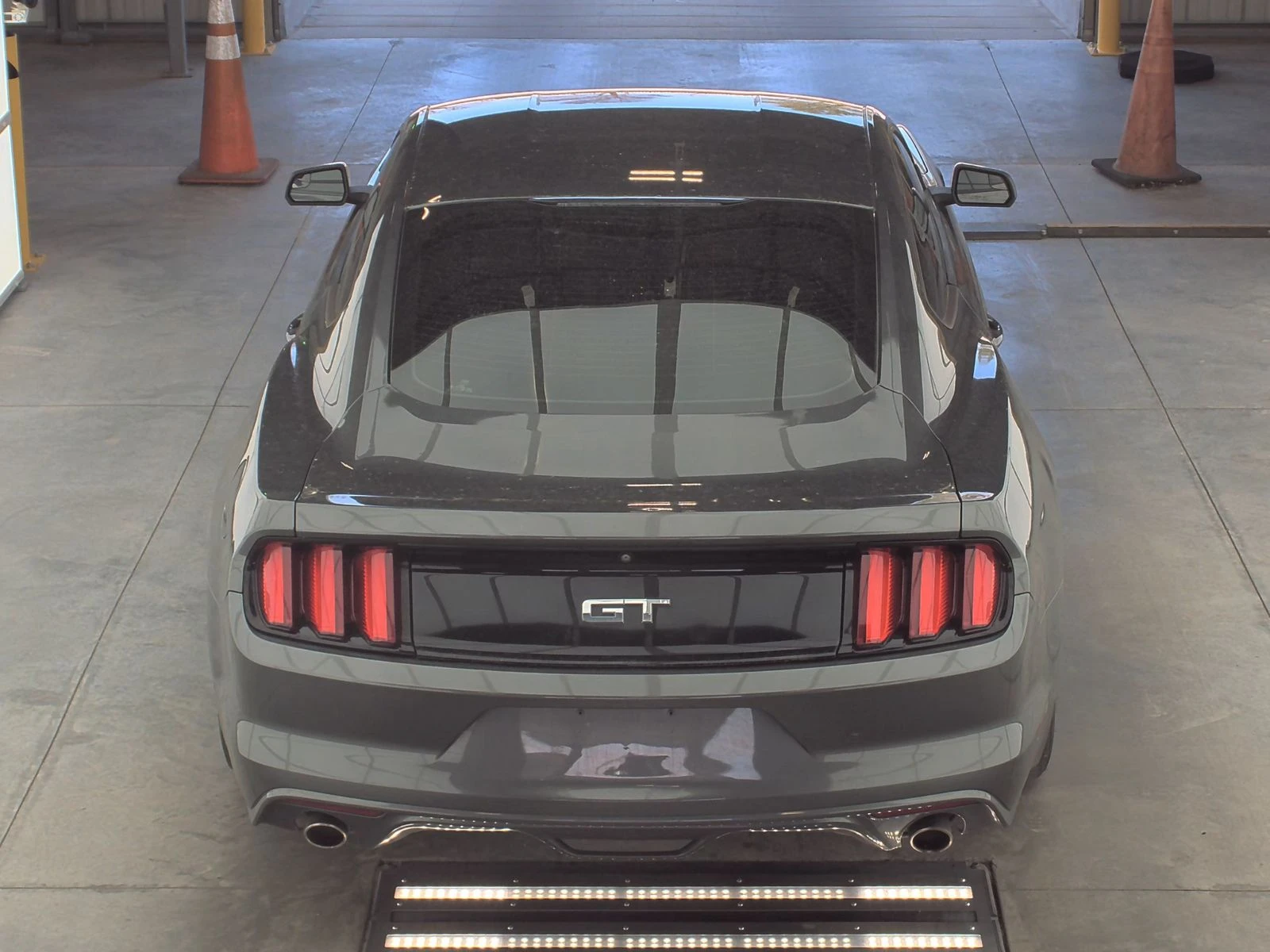 Ford Mustang GT 5.0  - изображение 5