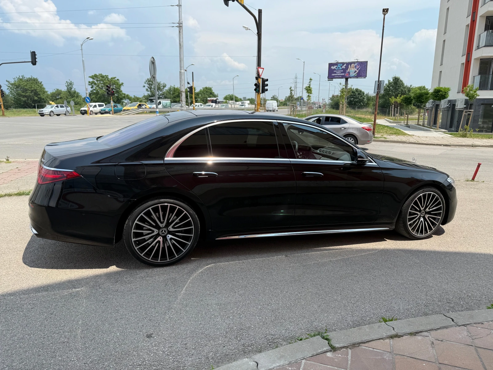 Mercedes-Benz S 580 L 4 MATIC AMG - изображение 2