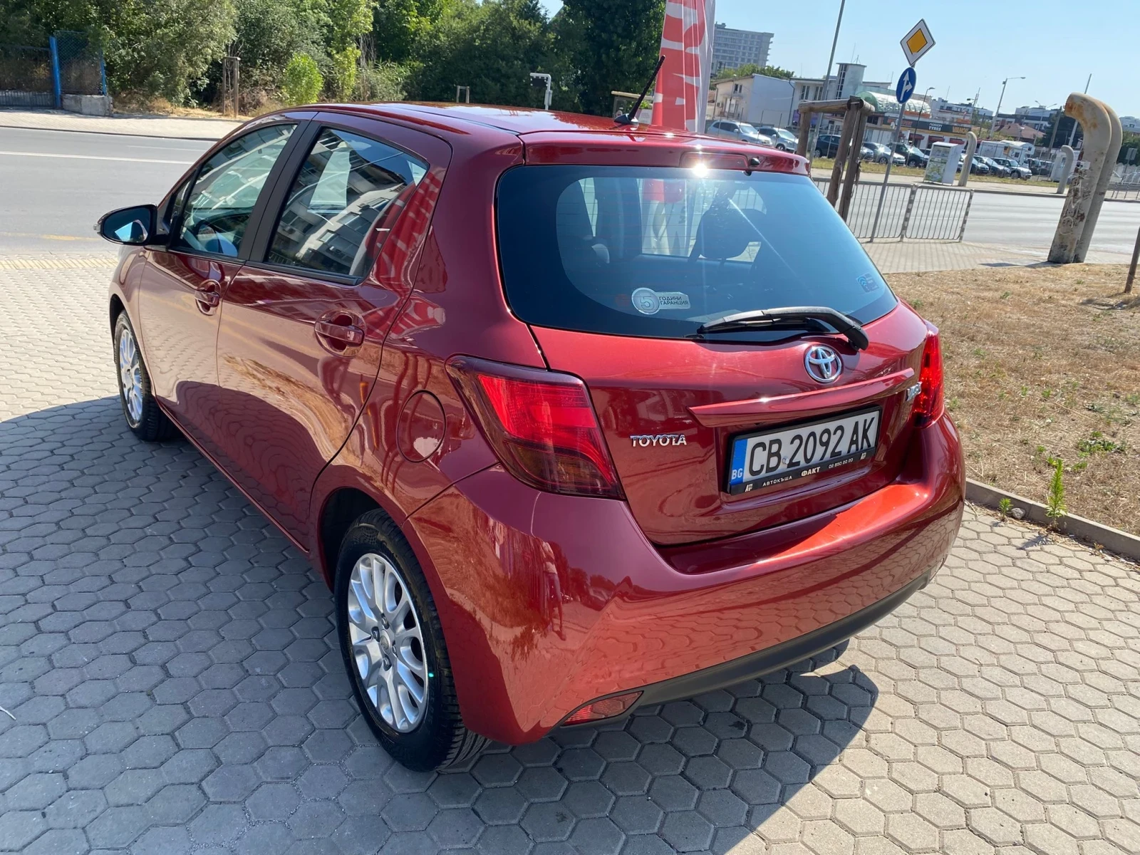 Toyota Yaris 1.3VVT-i/EU.5B/РЕАЛНИ КМ ! ! !  - изображение 6