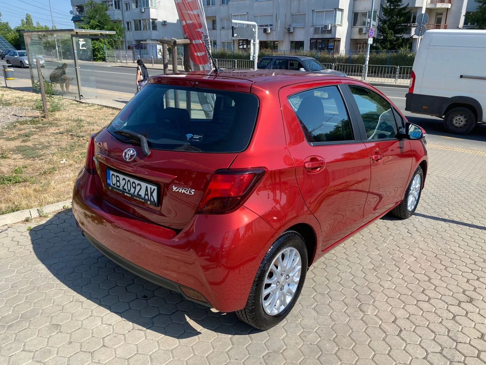 Toyota Yaris 1.3VVT-i/EU.5B/РЕАЛНИ КМ ! ! !  - изображение 4
