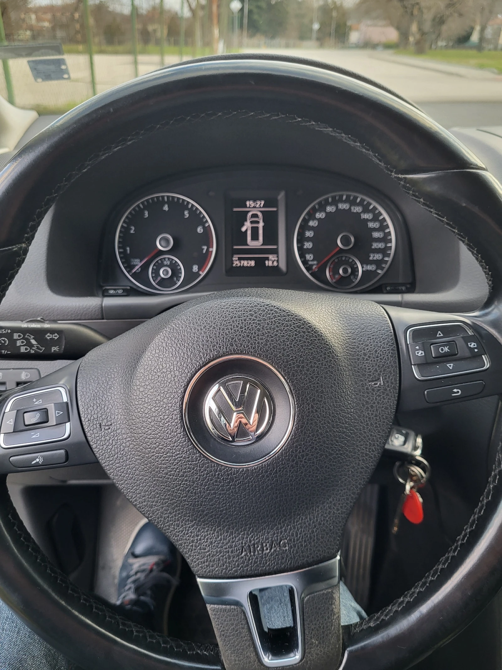 VW Touran 1.4 | Mobile.bg   13