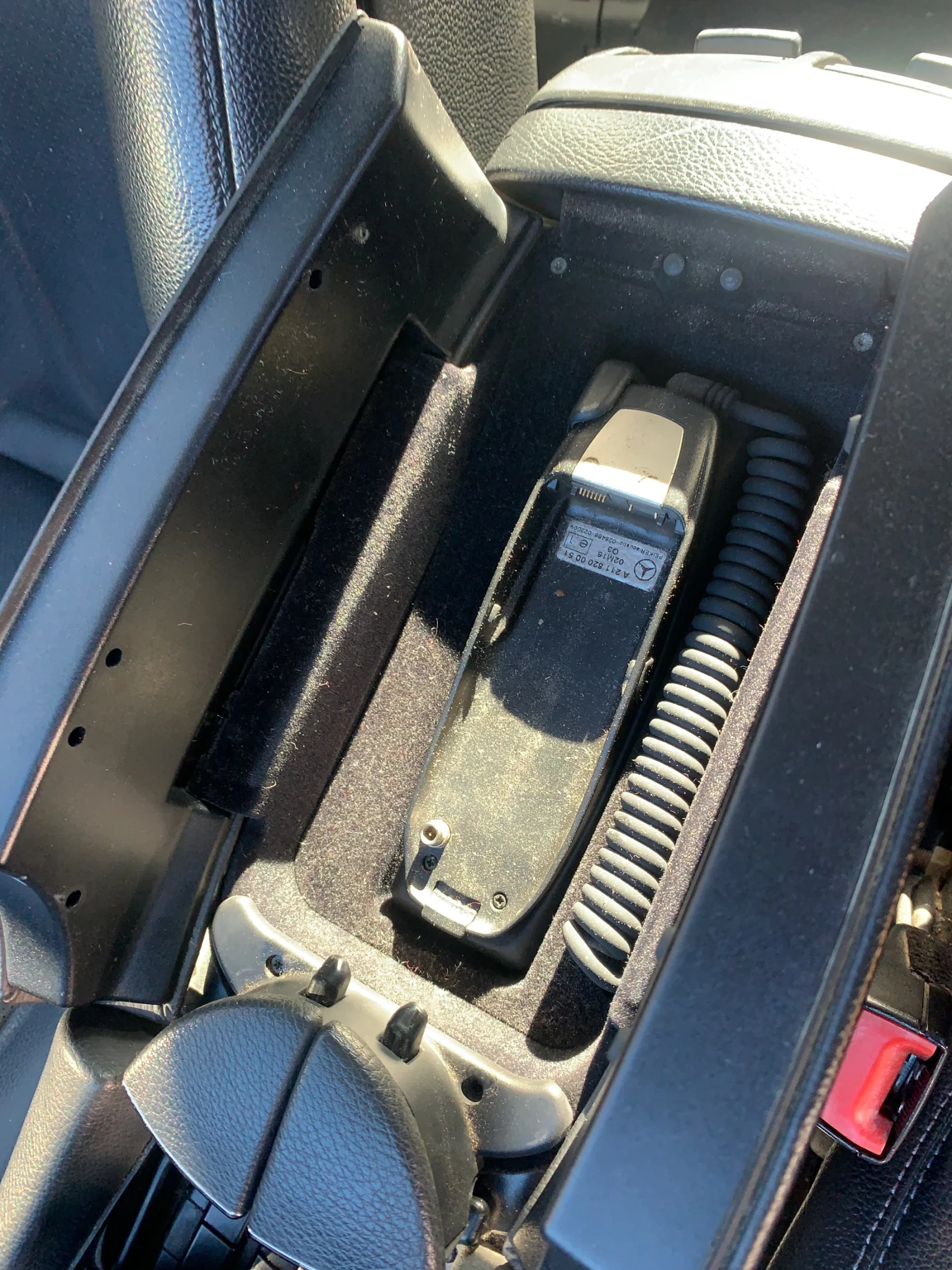 Mercedes-Benz E 200 | Mobile.bg � ����������� 16